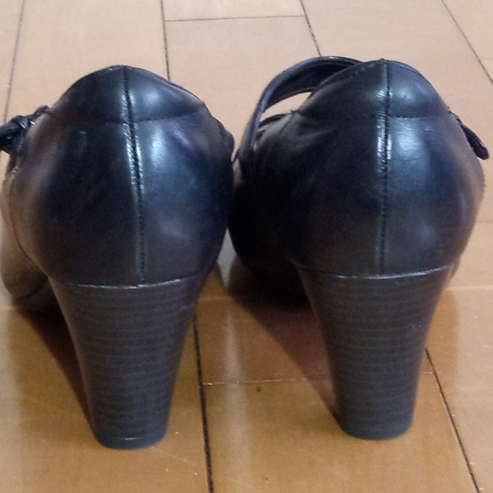 Clarks Bendables Women's Black Mary Jane Shoes - Picture 2 of 11